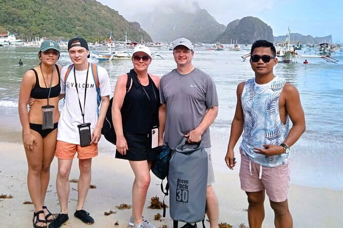 All-Inclusive El Nido Beach Hopping Private Tour - Las Cabanas Beach: two hours for a soft landing