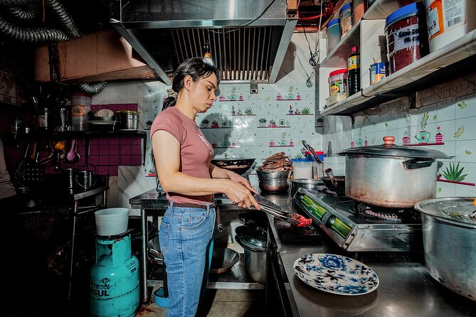 Binondo Bites Manila Food Tour with 15+ Tastings - From dim sum houses to family carinderias
