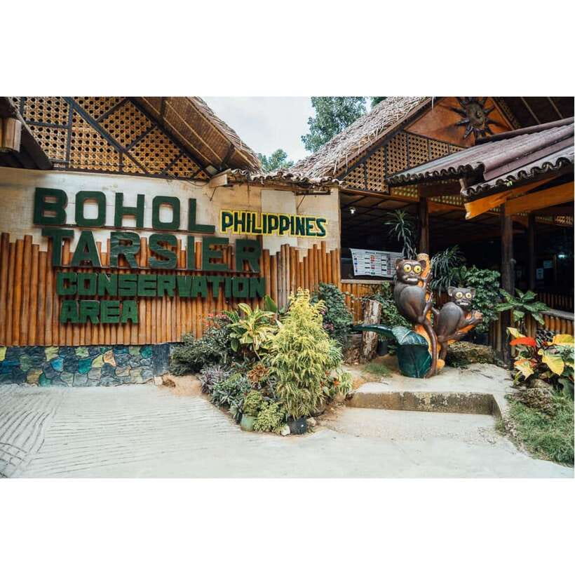 Bohol: Chocolate Hills Tour - The Blood Compact Monument at Sandugo