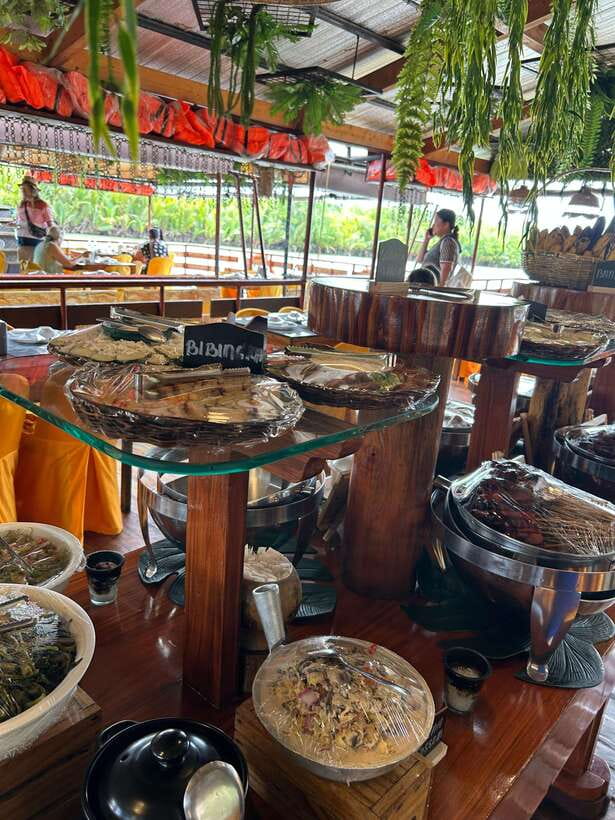 Bohol: Chocolate Hills Tour with Loboc River Cruise & Lunch - Why this day works for first-time Bohol visitors