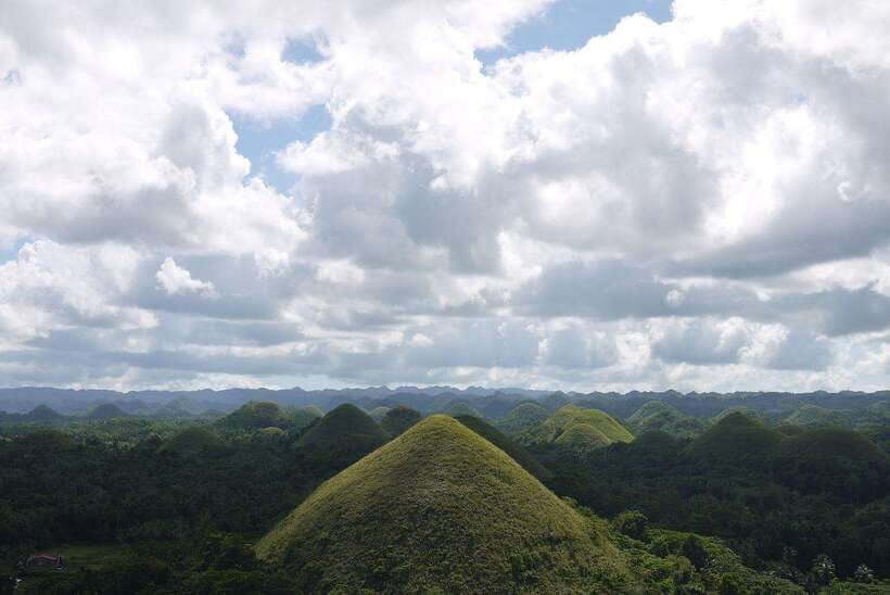 Bohol: Countryside Tour with Tarsiers and Chocolate Hills - A full day from Panglao to Bohol’s famous sights