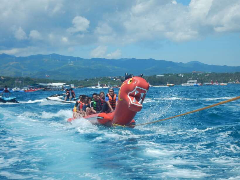 Boracay: Inflatable Banana or Dragon Boat Ride - Who Will Enjoy This Most?