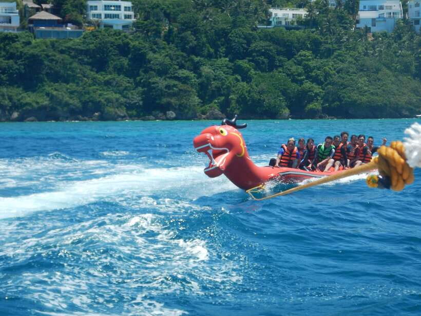 Boracay: Inflatable Banana or Dragon Boat Ride - How to Prepare Before You Leave the Beach