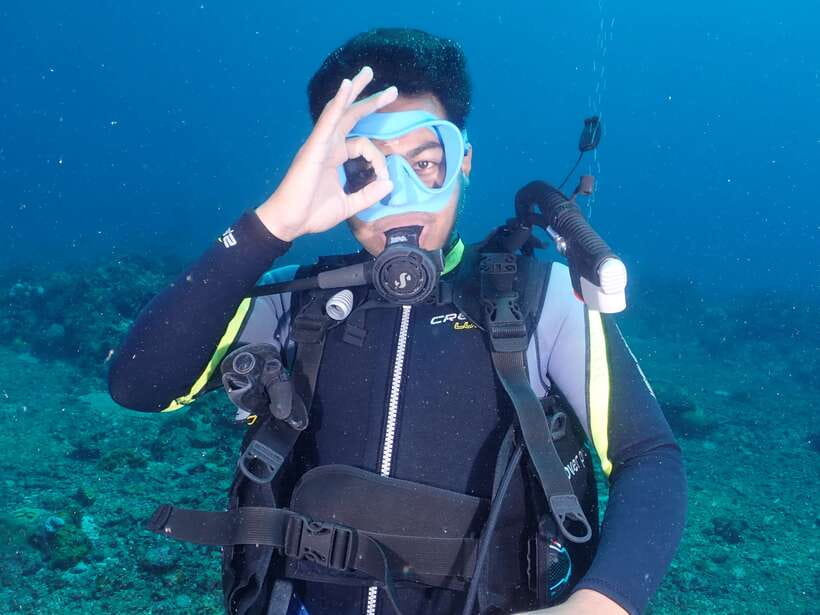 Boracay: Introduction to Scuba Diving Experience - Shallow-water practice builds confidence before the boat
