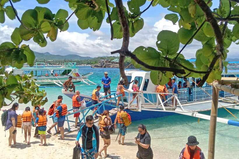 Boracay: Island Boat Tour with Crystal Cove Entry - Cruising past Crocodile Island