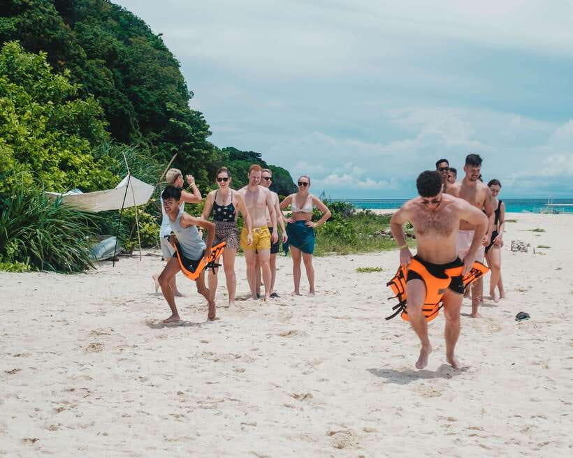 Boracay: Island Hopping & Cliff Jumping by Haqqy Life - Key points to know before booking