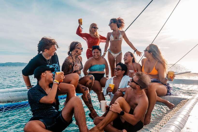 Boracay: Island Hopping & Cliff Jumping by Haqqy Life - Snorkeling and the 100 PHP environmental fee