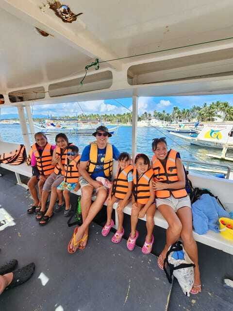 Boracay: Island Hopping | Pick-up at the Hotel - What the boat setup means for you