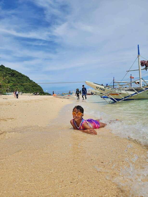 Boracay: Island Hopping | Pick-up at the Hotel - Hotel pickup makes the morning easier