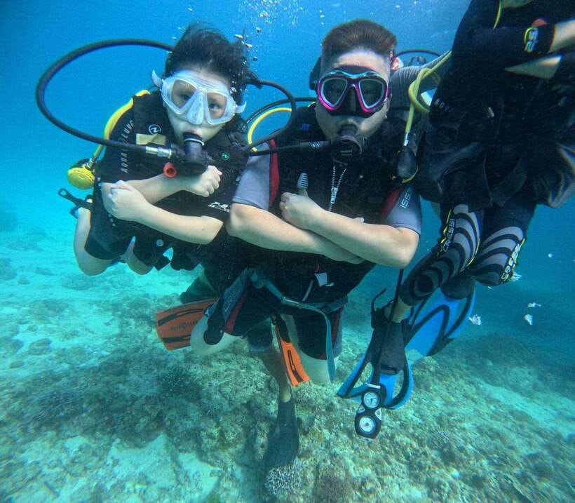 Boracay: Island Hopping with Buffet Lunch & Helmet Diving - Key points to know before booking