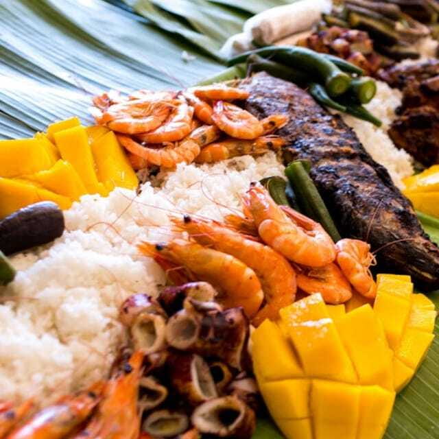 Boracay: Island Hopping with Buffet Lunch & Helmet Diving - What to bring for a wet five-hour outing