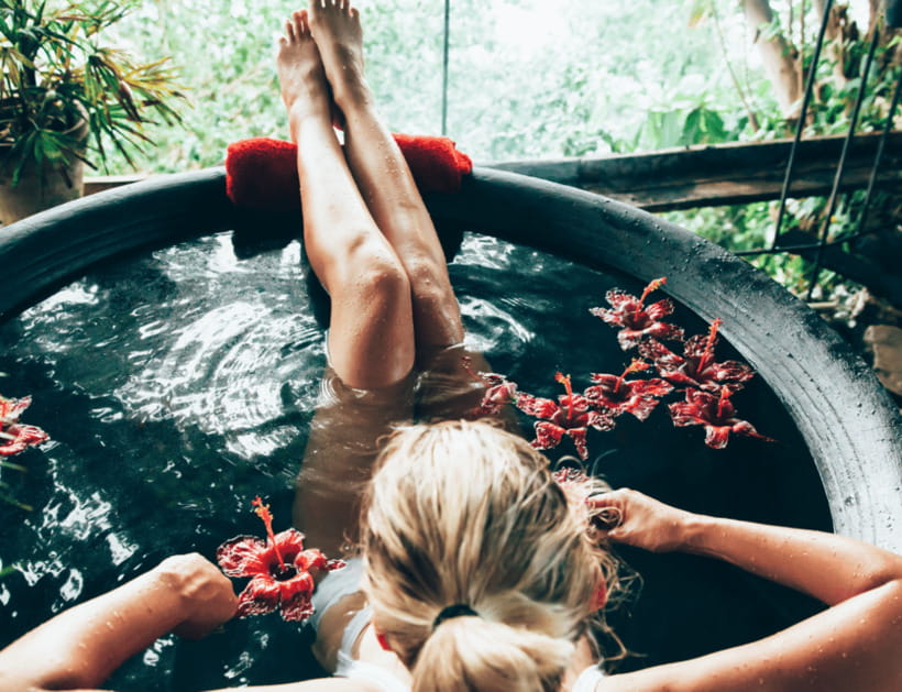 Boracay: Island Hopping with Lunch and Hot Kawa Bath - Boarding from Station 1 or Station 3
