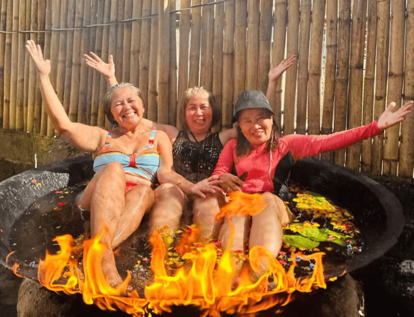 Boracay: Island Hopping with Lunch, Helmet Diving & ATV - Tambisaan Beach: lunch and a longer pause