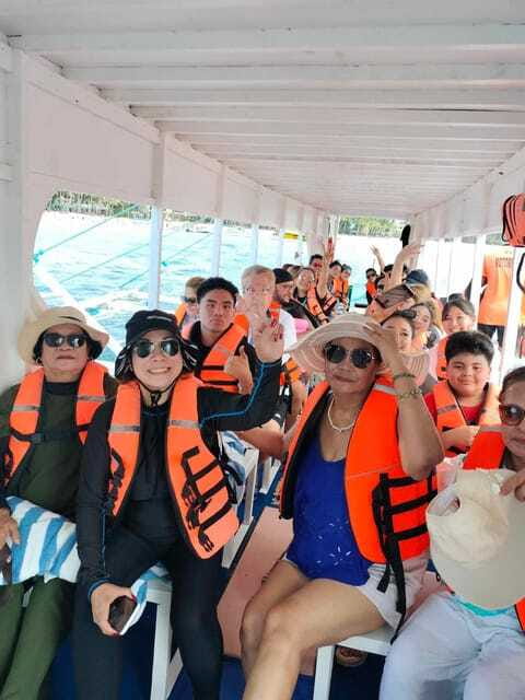 Boracay: Island Hopping with Snorkeling and Crystal Cove - Is $30 a good value?