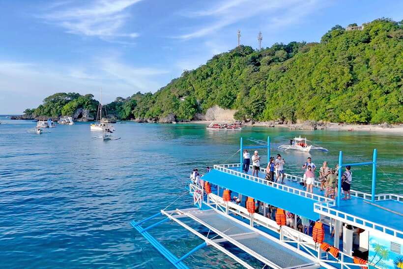 Boracay Island Rhythm Sunset Cruise - Two hours from sunset views to water play