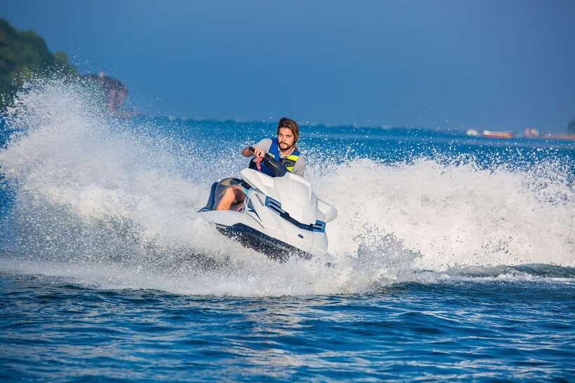 Boracay: Jet Ski Experience - The safety briefing and first ride