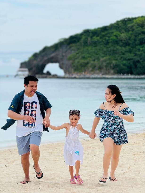 Boracay LandTour Experience (Photoshoot) - Starting with hotel pickup and a local tuk-tuk