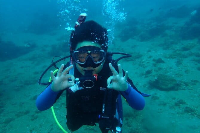 Boracay Private Island Hopping Premium with Lunch - The guides add a personal touch