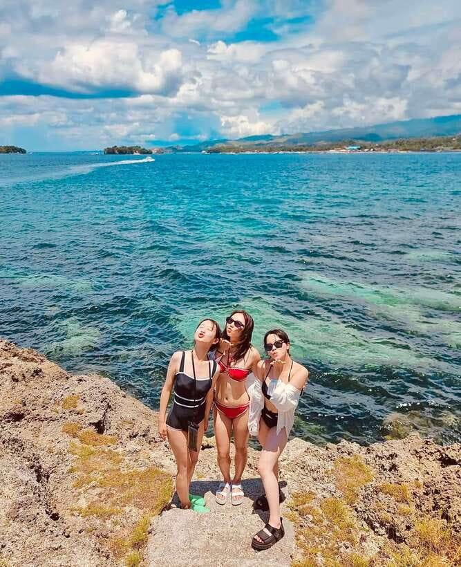 Boracay: Private Island Hopping & Snorkeling Tour - Crystal Cove: beautiful, but not fully included