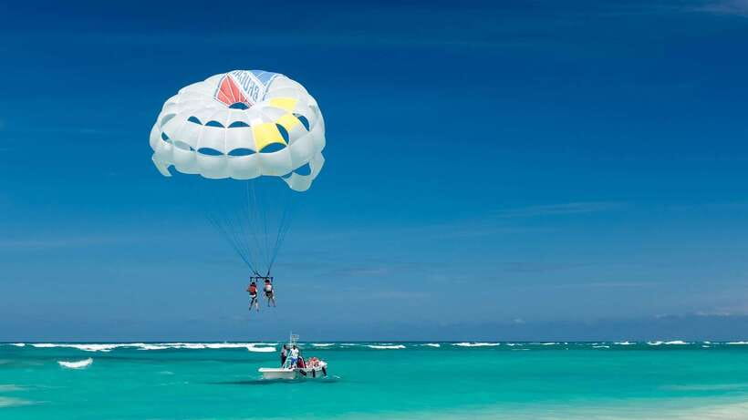 Boracay: Solo or Tandem Parasailing Experience - Taking off from Boracay White Beach