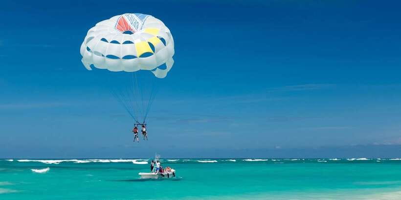 Boracay: Solo or Tandem Parasailing Experience - Fifteen minutes above Boracay