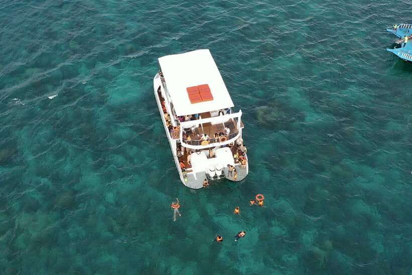 Boracay: Sunset Boat Party with Snacks - Music, Snacks, and the Social Mood