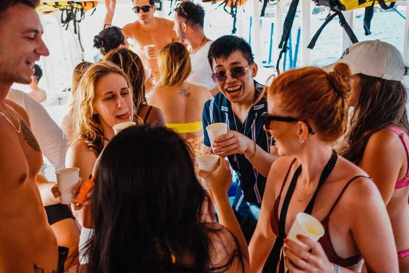 Boracay: Sunset Cruise Boat Party by Haqqy Life - Timing, packing, and small practical details