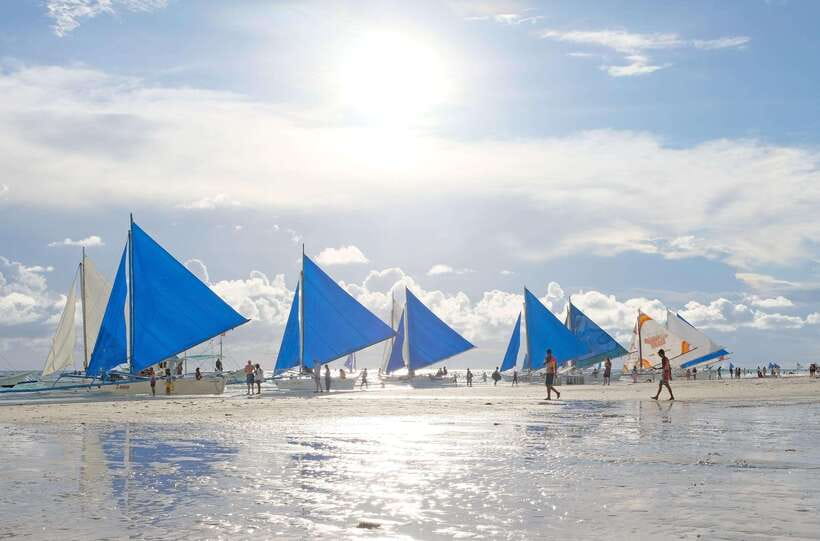 Boracay: Sunset Paraw Sailing Trip - What it is like for two people
