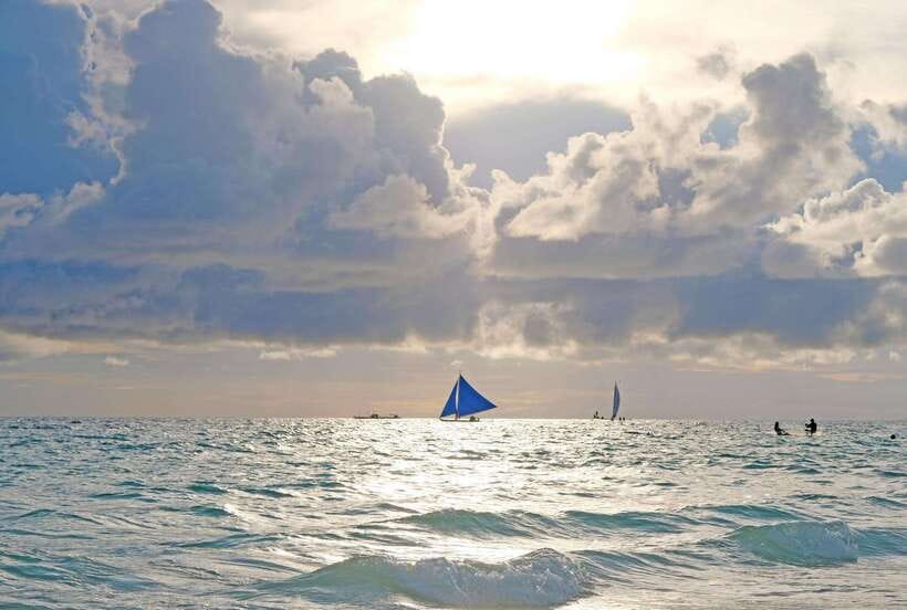 Boracay: Sunset Paraw Sailing Trip - The sunset is the main event, but timing matters