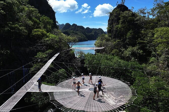 Busuanga Scenic Seaplane Flight 30 Minutes - Why the six-person limit matters