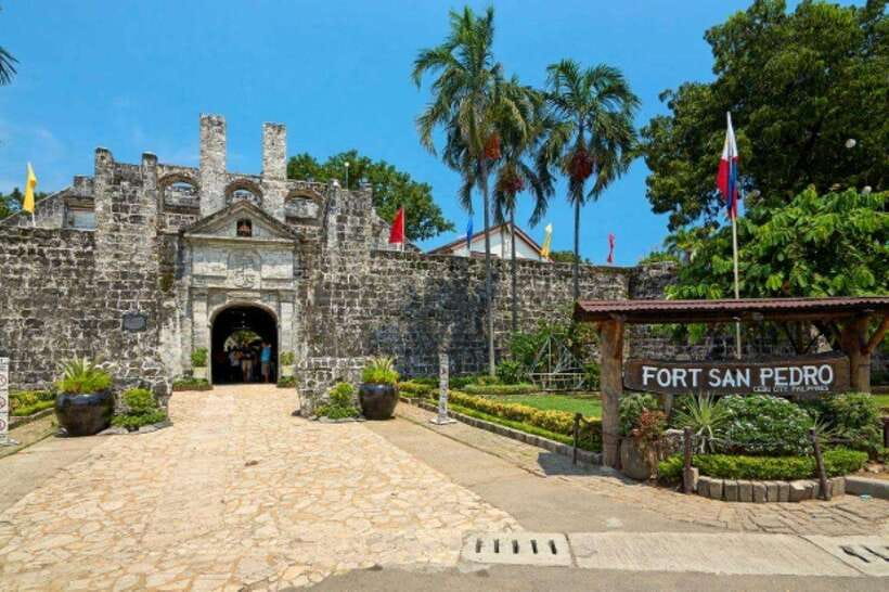 Cebu: City and Highlands Discovery Full-Day Tour with Lunch - Magellan’s Cross and the Basilica connect Cebu to Christianity