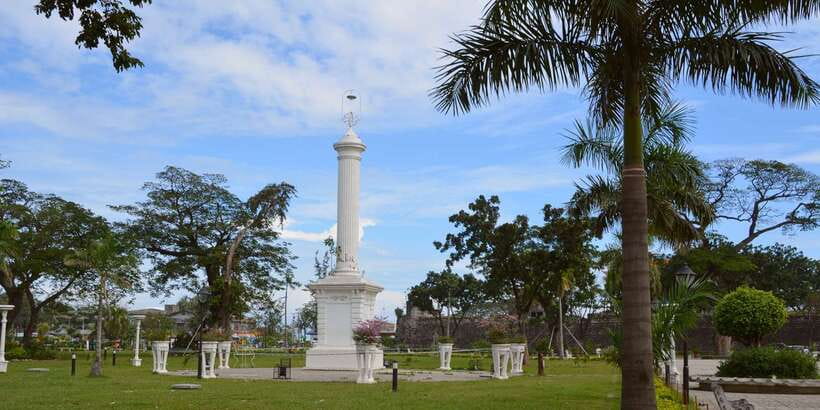 Cebu City: Half-Day Tour with Shopping - Fort San Pedro, the Spanish settlement’s first stronghold