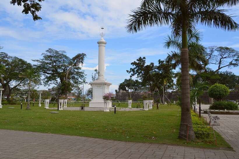 Cebu City: Half-Day Tour with Shopping - Magellan’s Cross and the beginning of Spanish Cebu