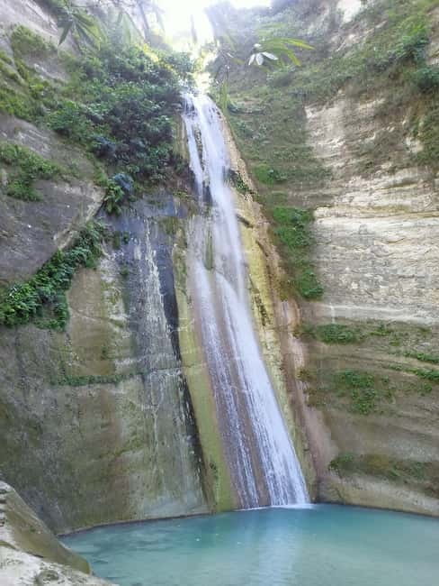 Cebu: Dao, Inambakan, Kawasan and Mantayupan Waterfalls Trip - Kawasan Falls brings the bright blue water