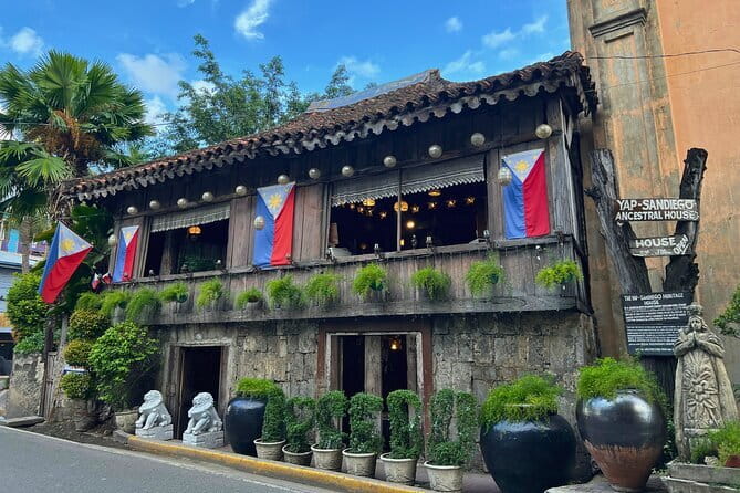 Cebu: Exploring Cebu City's rich history and Uphill Tour - Starting uphill at the Taoist Temple and Sirao Garden