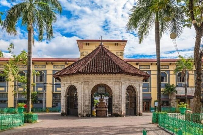 Cebu Group Tour: Best Cebu City Tour - The Taoist Temple adds culture and a city view