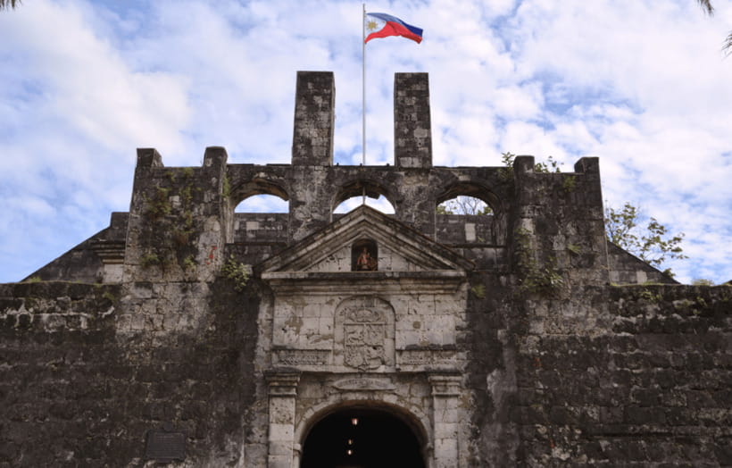 Cebu & Lapu-Lapu City Tour With Lunch at House of Lechon - Santo Niño Basilica and Magellan’s Cross