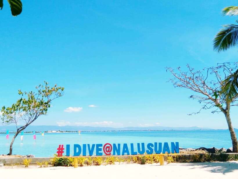 Cebu: Mactan Island Hopping Boat Tour with Lunch - Caohagan gives you beach time first