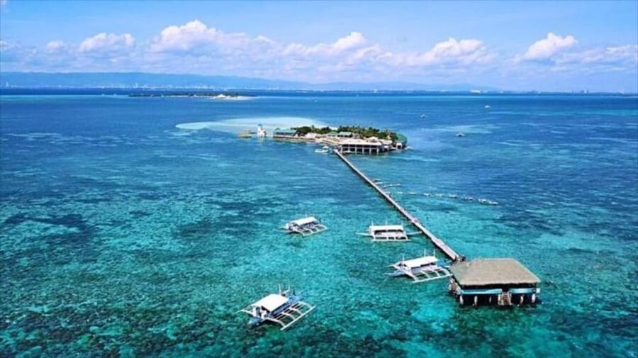 Cebu: Mactan Island Hopping Boat Tour with Lunch - Who will get the most from this day