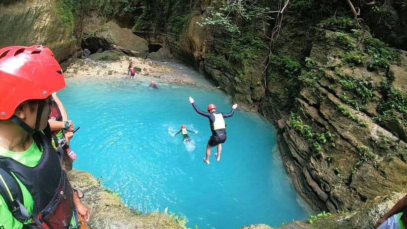 Cebu: Moalboal Sardines Run Snorkel & Kawasan Canyoneering - Is $142 good value?