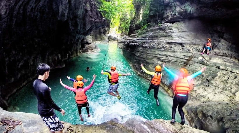 Cebu: Moalboal Sardines & Turtle Snorkeling and Canyoneering - Snorkeling with wild turtles at Panagsama