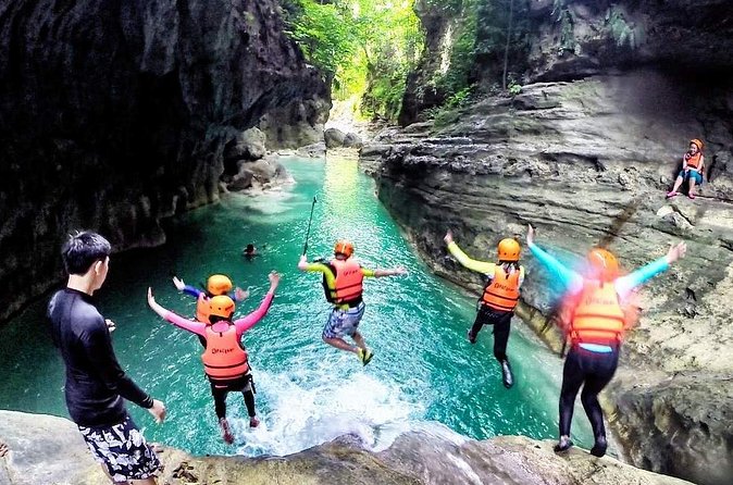 Cebu: Oslob Whale Shark Swimming and Kawasan Falls Canyoneering - Is $119 a fair price?
