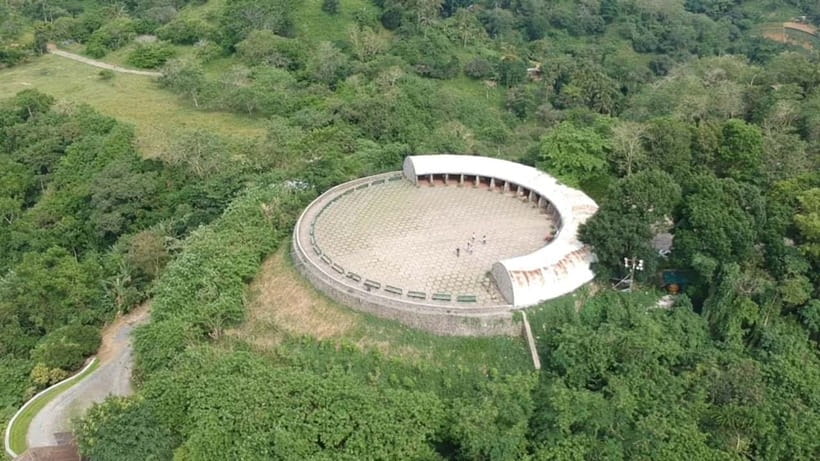 Cebu: Private Panoramic Tour with Dinner - Sirao Flower Garden adds color before the night view