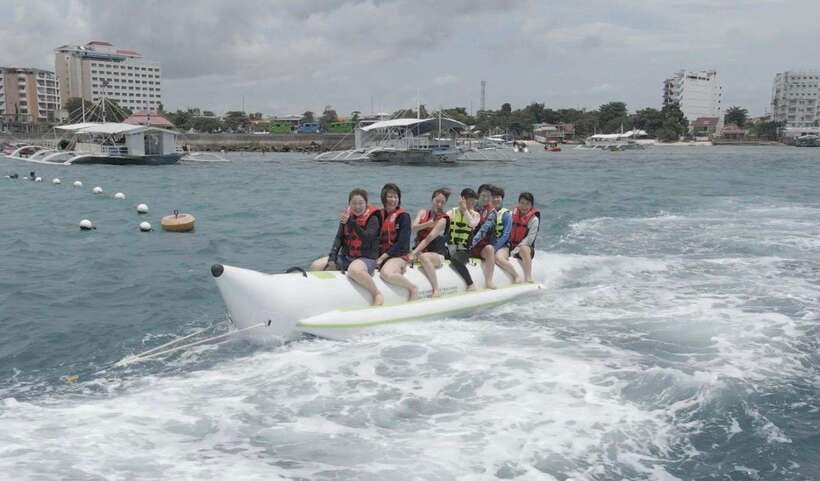 Cebu: Snorkeling + 3 Water Activity Tour - Snorkeling and the calm side of the menu