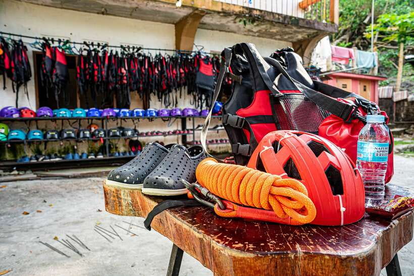 Cebu: Whale Shark Snorkeling & Kawasan Canyoning Tour - Canyoning at Kawasan means getting properly wet