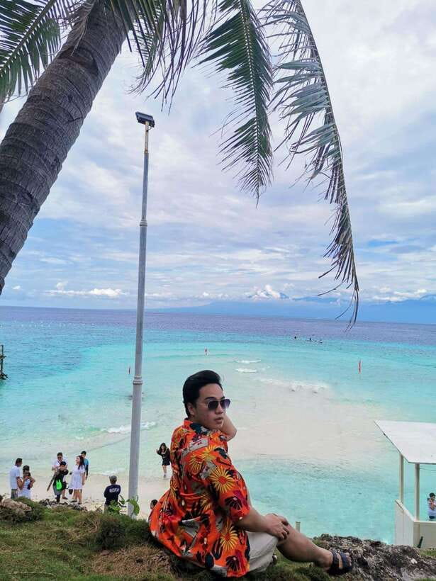 Cebu: Whaleshark Encounter, Tumalog Falls & Sumilon Sandbar - Who should book this experience