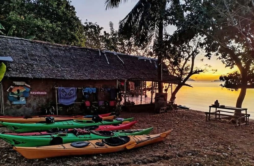 Coron: Coron Island Sunset Kayaking trail - The 4:15 PM paddle through Coron’s coastal channels