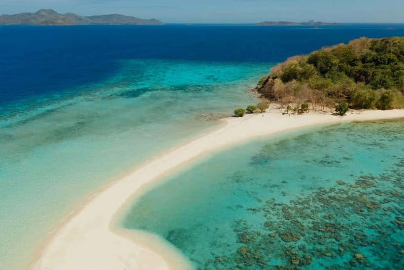 Coron: Island Escapade Tour with Lunch - A Shared Boat Means Social, Not Private