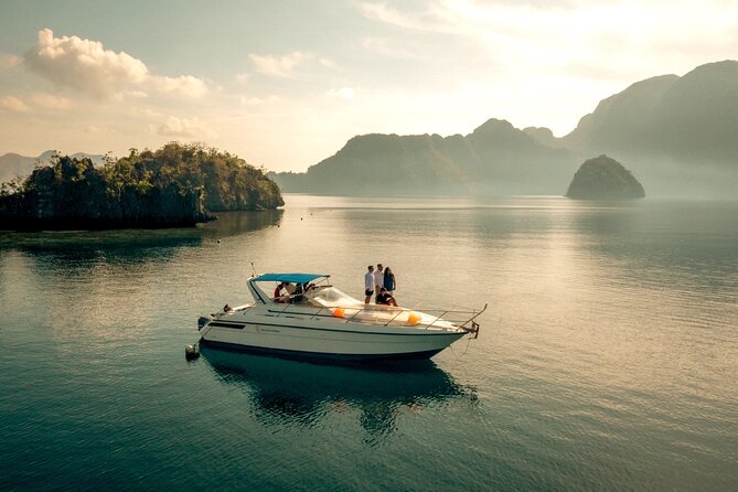 Coron Island Hopping Tour: via Private Yacht - Twin Lagoon and Coral Garden