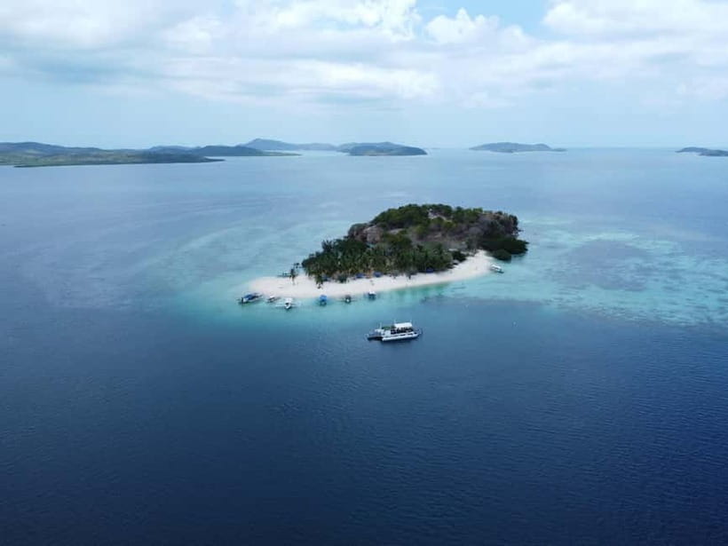 Coron Island: Premier Trimaran Tour - Kayangan Lake and the final big view
